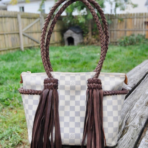 Louis Vuitton Totally PM Damier Azur Revamp with Fringe - Picture 3 of 7